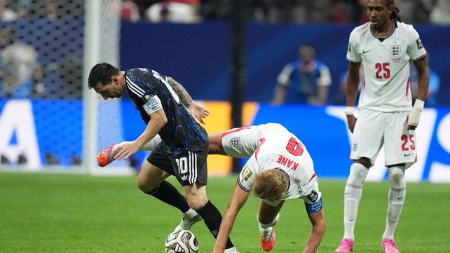 Messi desparrama a Kane