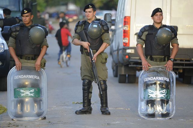 Un megaoperativo se llevó a cabo en varios barrios de Rosario.