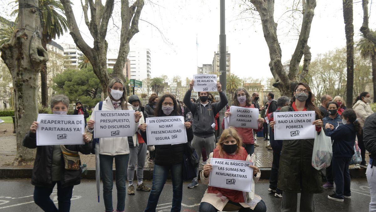 No hubo propuesta salarial en la paritaria docente y sube la tensión