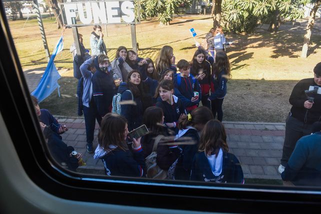 En Funes. Chicas y chicos de una escuela