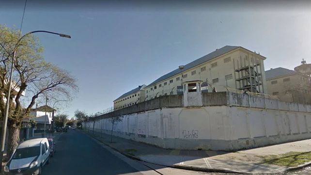 Motín e incendio en el penal de Devoto por miedo al Covid-19