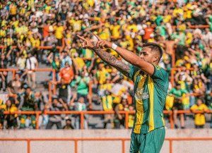 Unión avanza a paso firme para sumar al goleador Agustín Colazo