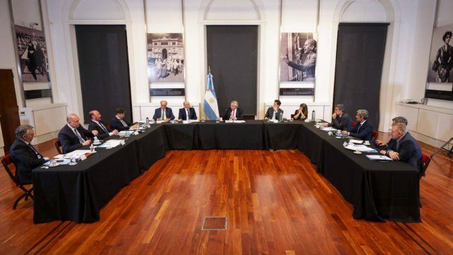 El presidente Alberto Fernández encabezó ayer el tercer encuentro del Consejo Federal de la Hidrovía (CFH)