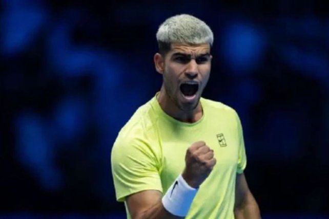 Alcaraz debutó con un triunfo ante De Miñaur en ATP Finals 2025