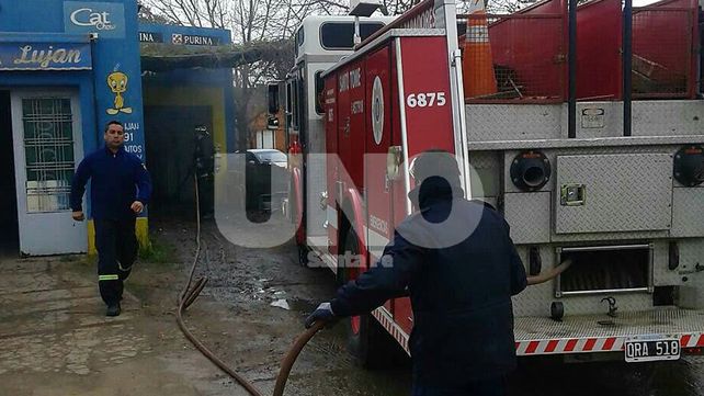 Le explotó una garrafa al empleado de una forrajería y está grave en el Cullen Le explotó una garrafa al empleado de una forrajería y está grave en el Cullen