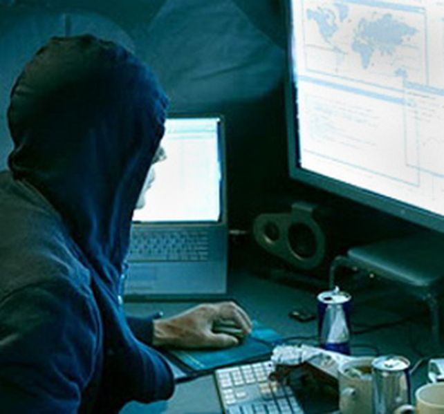 Un hacker rosarino, a juicio por defraudación y manipulación informática