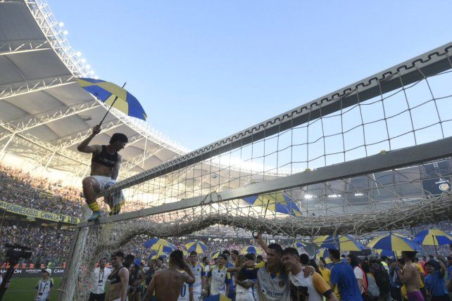Central se coronó campeón en Santiago del Estero y celebrará este lunes en el Monumento.