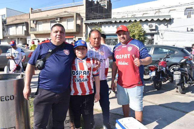 Unión-Independiente: el 15 de Abril vivió otra tarde de fútbol a pleno