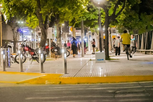 El paseo comercial beneficia al comerciante puertense céntrico