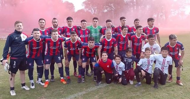 Por algo es líder. Atlético se impuso por 2-1 en el clásico con Peñarol .