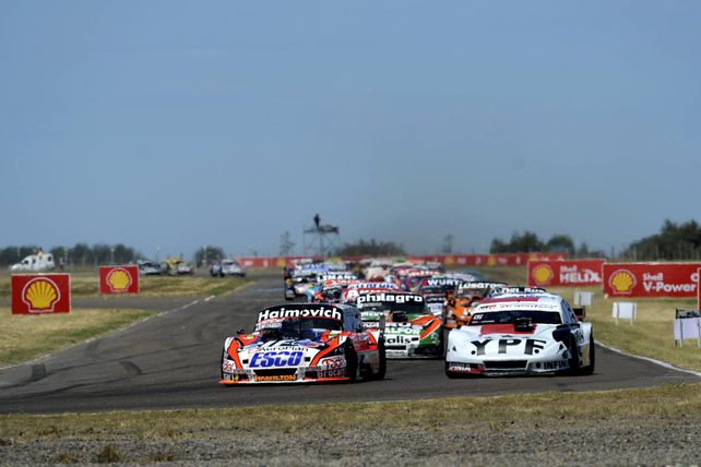 El relanzamiento, con Werner conteniendo a Rossi.