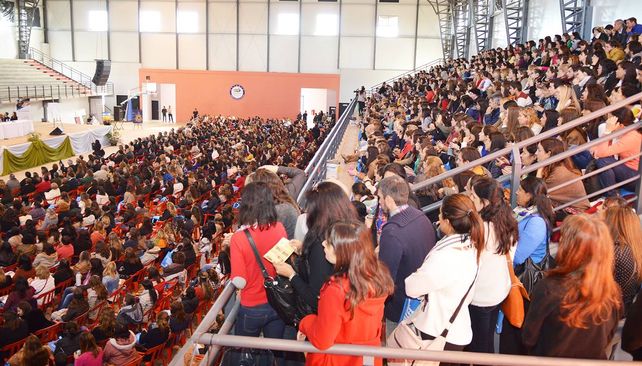 Concepción: 1.800 docentes en el V Congreso Nacional