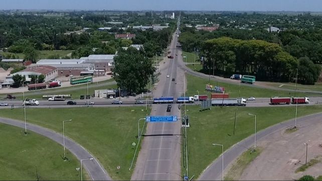 El cruce de Roldán pasará a ser una rotonda. Los trabajos demandarán seis meses.