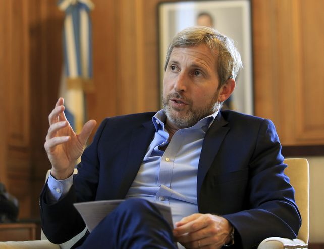 El ministro del Interior Rogelio Frigerio insistió con que el gobierno no tiene que llamar a paritarias a los maestros.&nbsp;