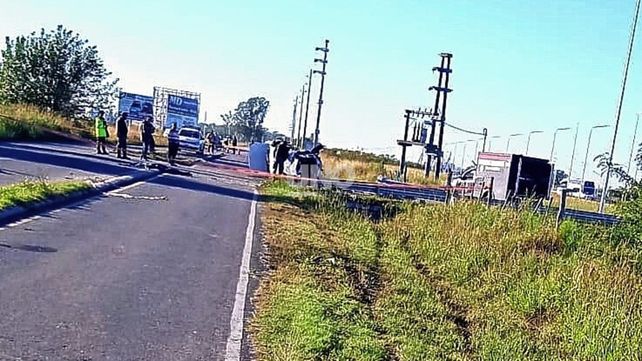 Timbúes: murieron tres de los siete jóvenes que viajaban en un automóvil que volcó