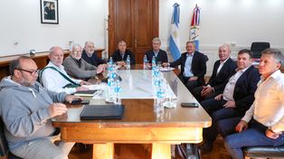 La provincia ofreció a los estatales una suba del 39% en cuatro tramos
