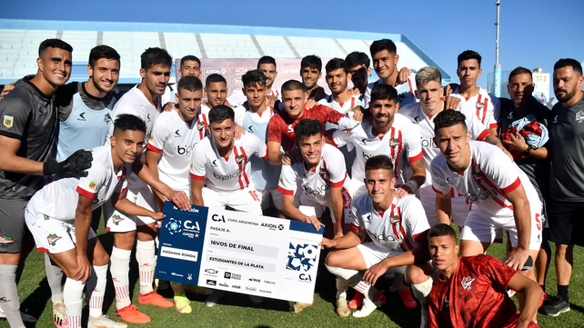 Estudiantes venció en el final a Puerto Nuevo en la Copa Argentina