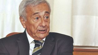 El presidente de la Corte Suprema de Justicia de Santa Fe, Roberto Falistocco, se reunió con senadores de distintos bloques de la Legislatura provincial para intercambiar ideas y propuestas.
