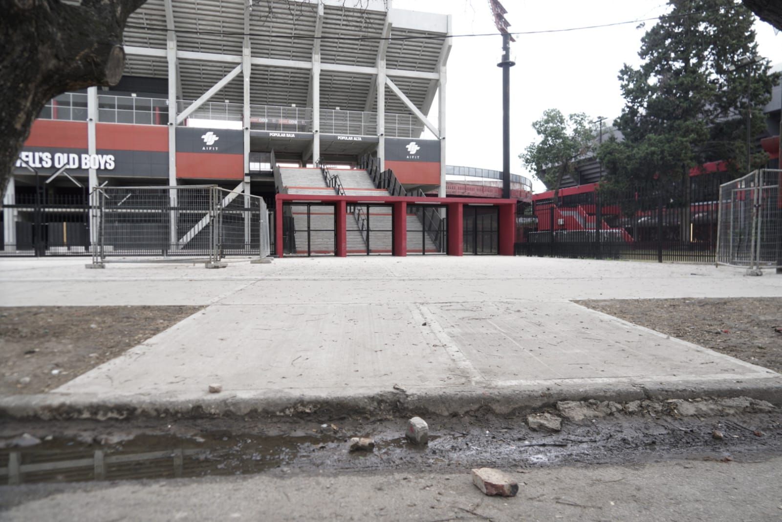 La Capital | Incidentes en Newells: liberaron a detenidos y abrieron una investigación a policías