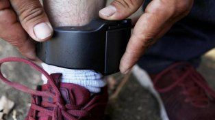 Proponen el uso de tobilleras electrónicas para casos de violencia de género e intrafamiliar en Santa Fe