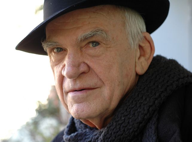 El escritor checo Milan Kundera escribió La insoportable levedad del ser