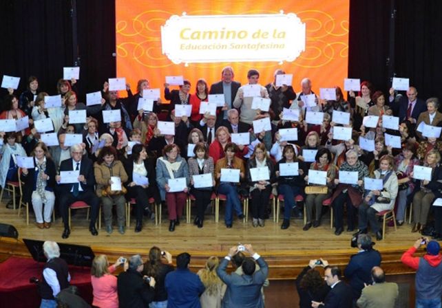 Buscan referentes de la educación