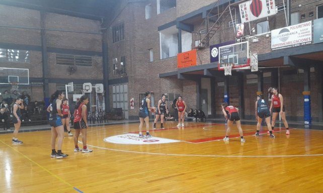 CUST y Gimnasia pusieron la definición al rojo vivo en el Clausura Femenino