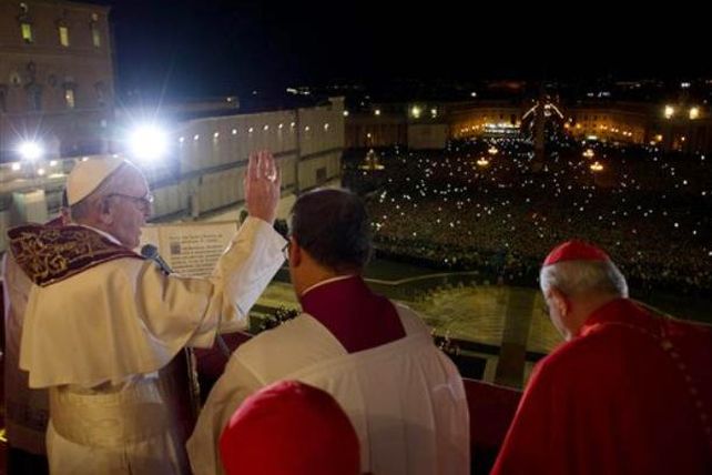 En una decisión histórica, Jorge Bergoglio es el primer Papa argentino y se llamará Francisco