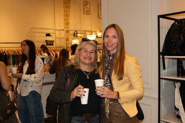 Patricia Nanni y Silvana Meneghin.