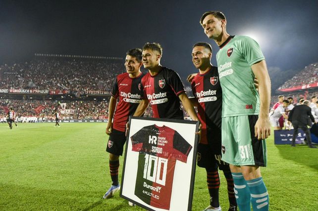 Newells tenía todo para meterse en la pelea, perdió en casa y se complicó solo
