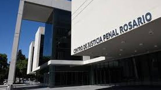 Un robo de auto que nunca existió: un policía y un civil condenados por estafar a una aseguradora