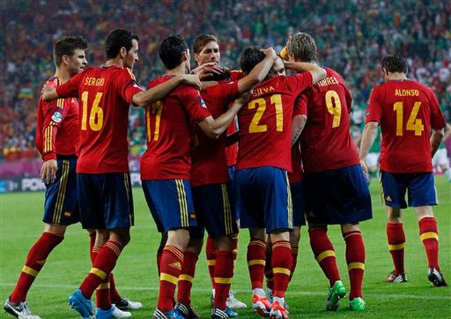 España fue una Furia roja ante Irlanda y lo eliminó