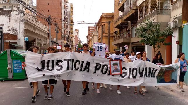 Muerte del jugador de vóley de Central Córdoba: emotiva marcha y reclamo de justicia
