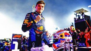 El neerlandés Max Verstappen arrancó ganando la defensa de un nuevo título.