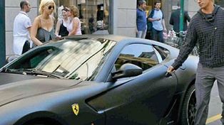 Wanda no se detiene: ahora quiere la Ferrari de Maxi López