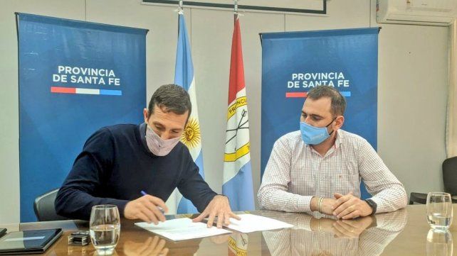 Corsalini firmó con Aviano, un convenio por 500 mil pesos destinados al apoyo técnico para planificar los sectores comerciales.