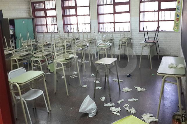 Vándalos dañaron la escuela Estrada en el barrio Los Troncos
