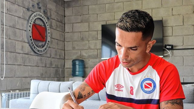 Argentinos adquirió el 100% del pase de Gabriel Carabajal y Unión recibirá 250.000 dólares limpios.