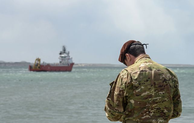 Ocho familias, querellantes en la investigación del submarino