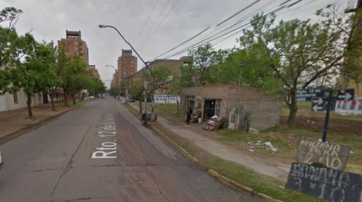 Una rotura de un caño dejó sin agua a barrio Las Flores II