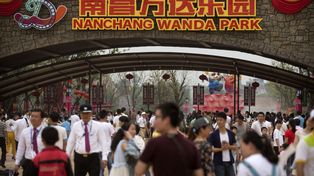El hombre más rico de China declara la guerra a Disney con un parque