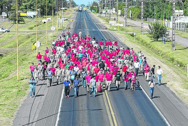 otra vez. El corte de rutas vuelve a constituirse como la principal herramienta de reclamo de los trabajadores.