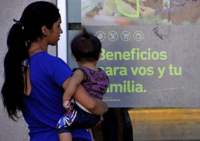 El endeudamiento tiene relación con mandatos de género porque está dirigido a mujeres de sectores populares.