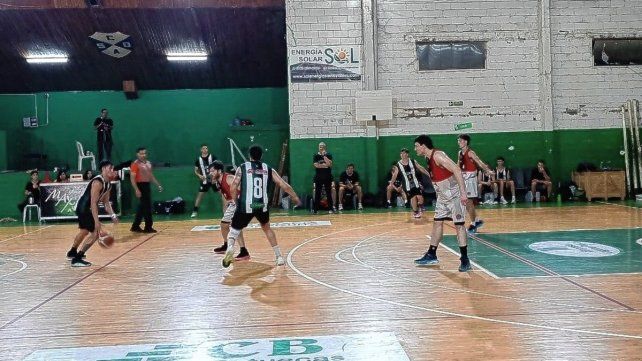 Alumni se subió a lo más alto del Torneo Oficial A2