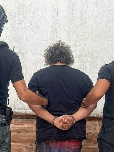 La Paz: dos sospechosos detenidos por el incendio intencional de una camioneta