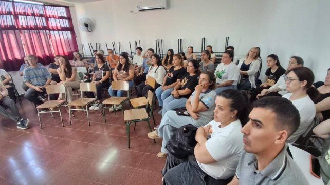 Institutos de Educación Superior denuncian y se movilizan por cierres