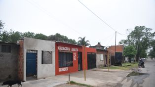 La víctima atendía el local ubicado en Bertolé al 7200, en barrio Godoy.