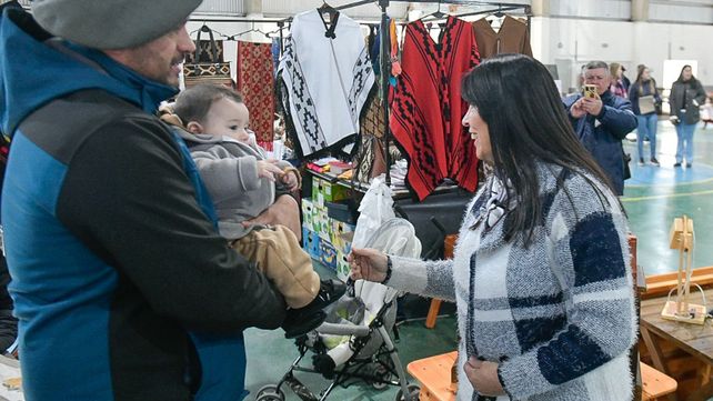 La vicegobernadora Alicia Aluani estuvo en la 4ta Edición del Concurso Regional de Cocineros de Locro de Aranguren