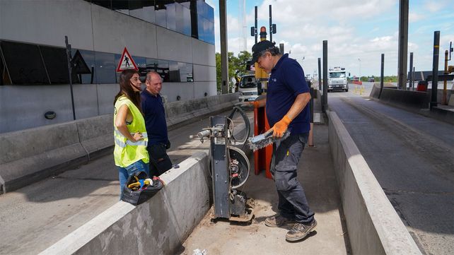Puente Rosario-Victoria: preocupación por el destino de exempleados del peaje