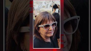 Patricia Bullrich con sus anteojos inteligentes